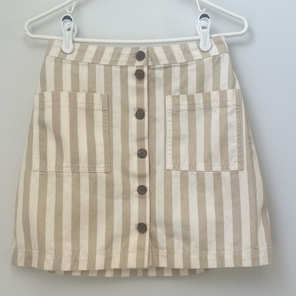 Old Navy Dresses & Skirts - Old Navy Striped Button Front Skirt Size 0 in Beige and Tan
